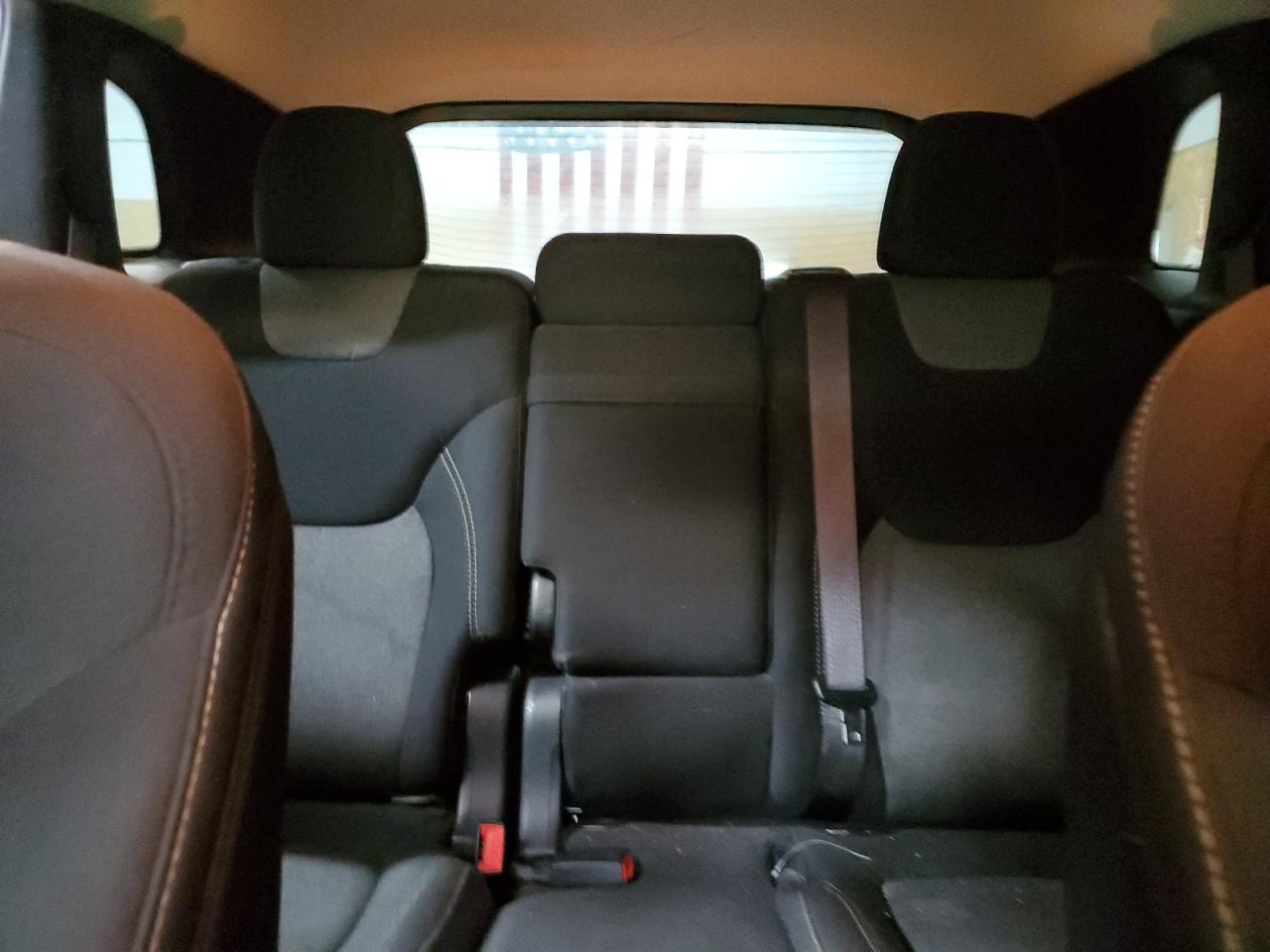 2018 Jeep Grand Cherokee - Image 10