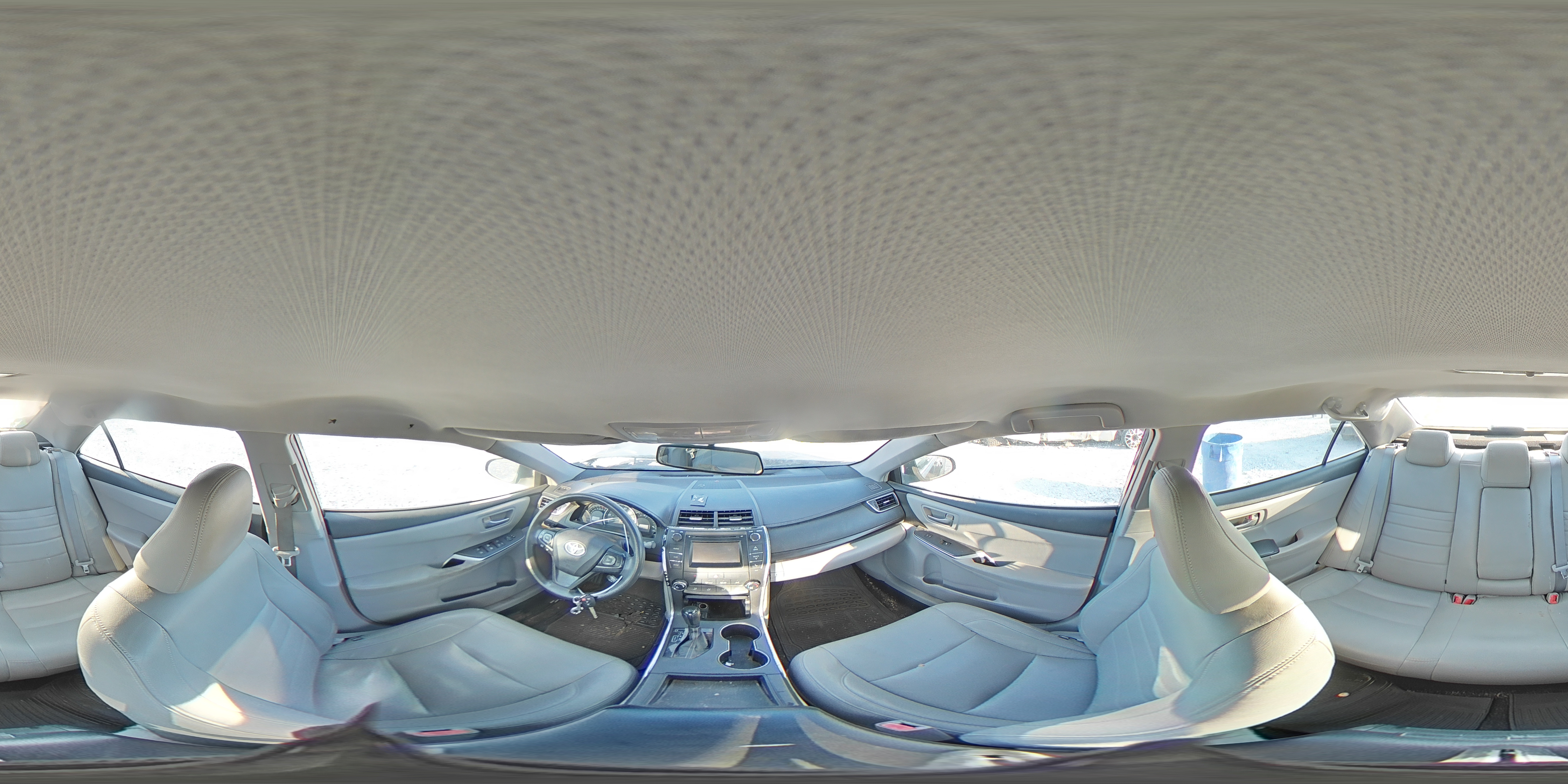 2015 Toyota Camry - Image 12