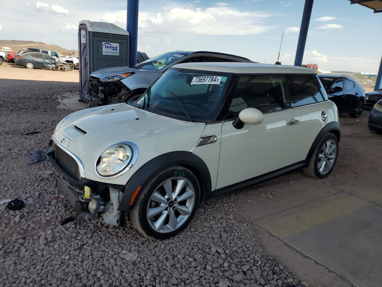2011 MINI Cooper - Image 1