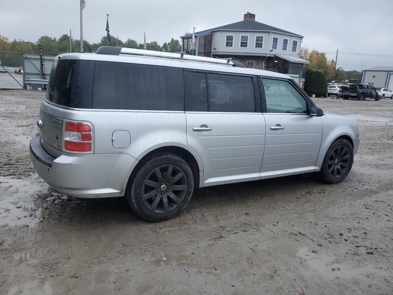 2010 Ford Flex - Image 3