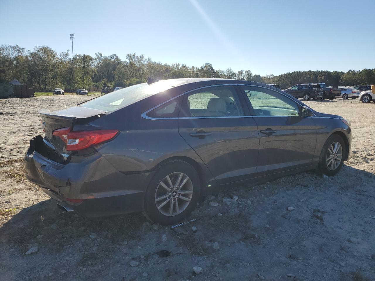 2017 Hyundai Sonata - Image 3