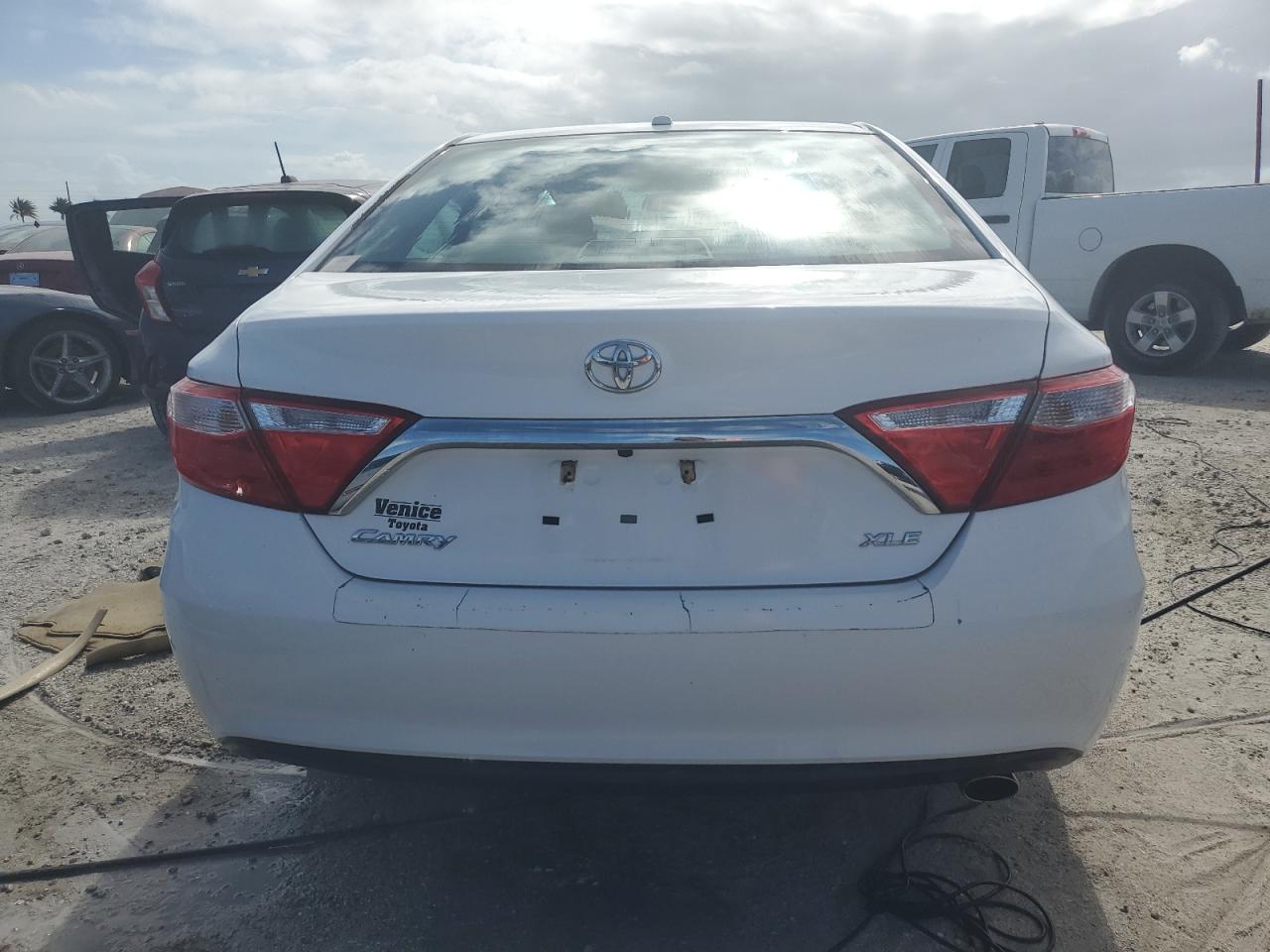 2017 Toyota Camry Le VIN: 4T1BF1FK1HU618904 Lot: 76788754