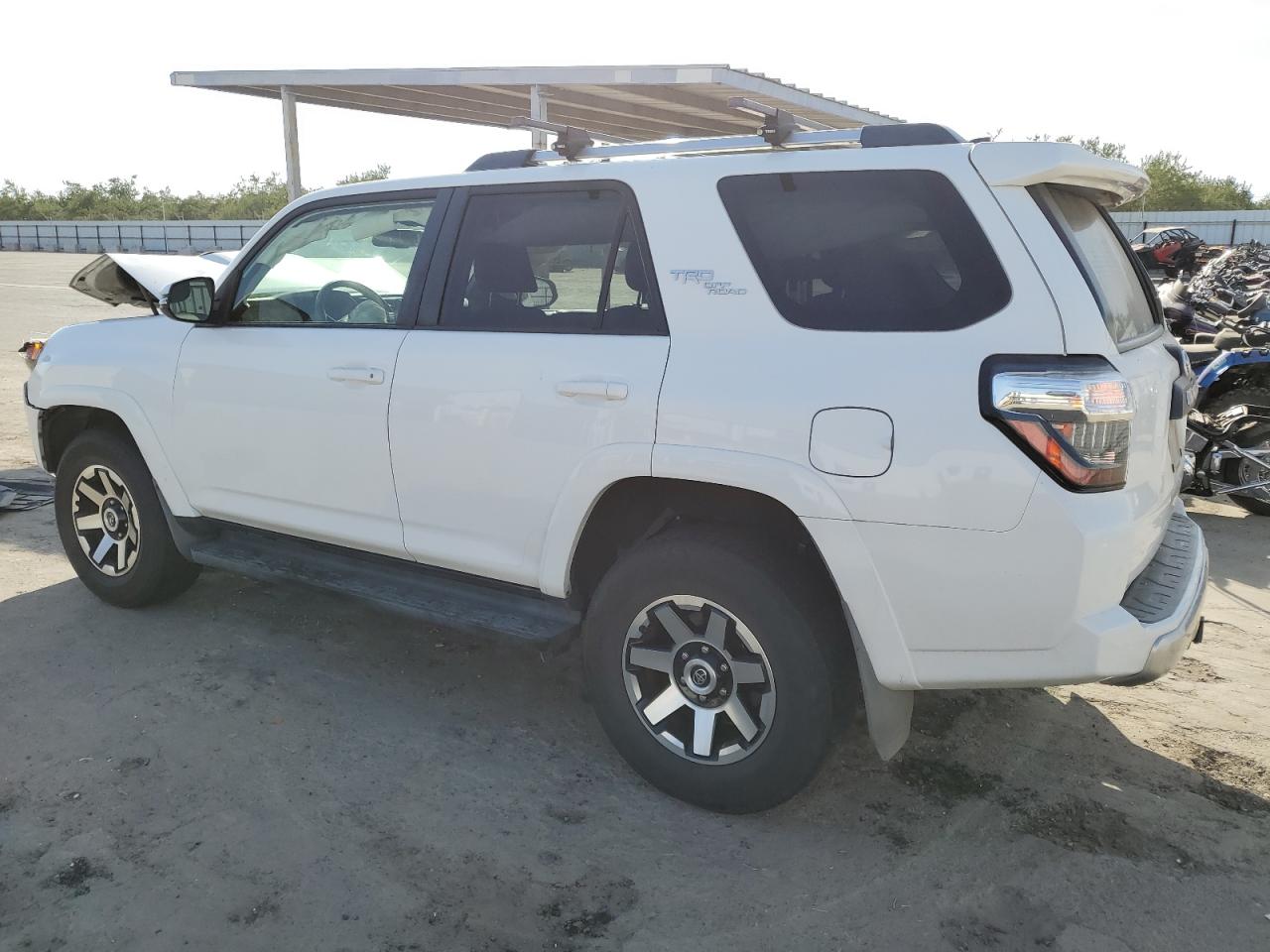 VIN JTEBU5JR6H5479185 2017 TOYOTA 4RUNNER no.2