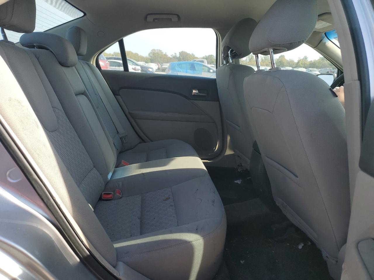 2012 Ford Fusion - Image 11