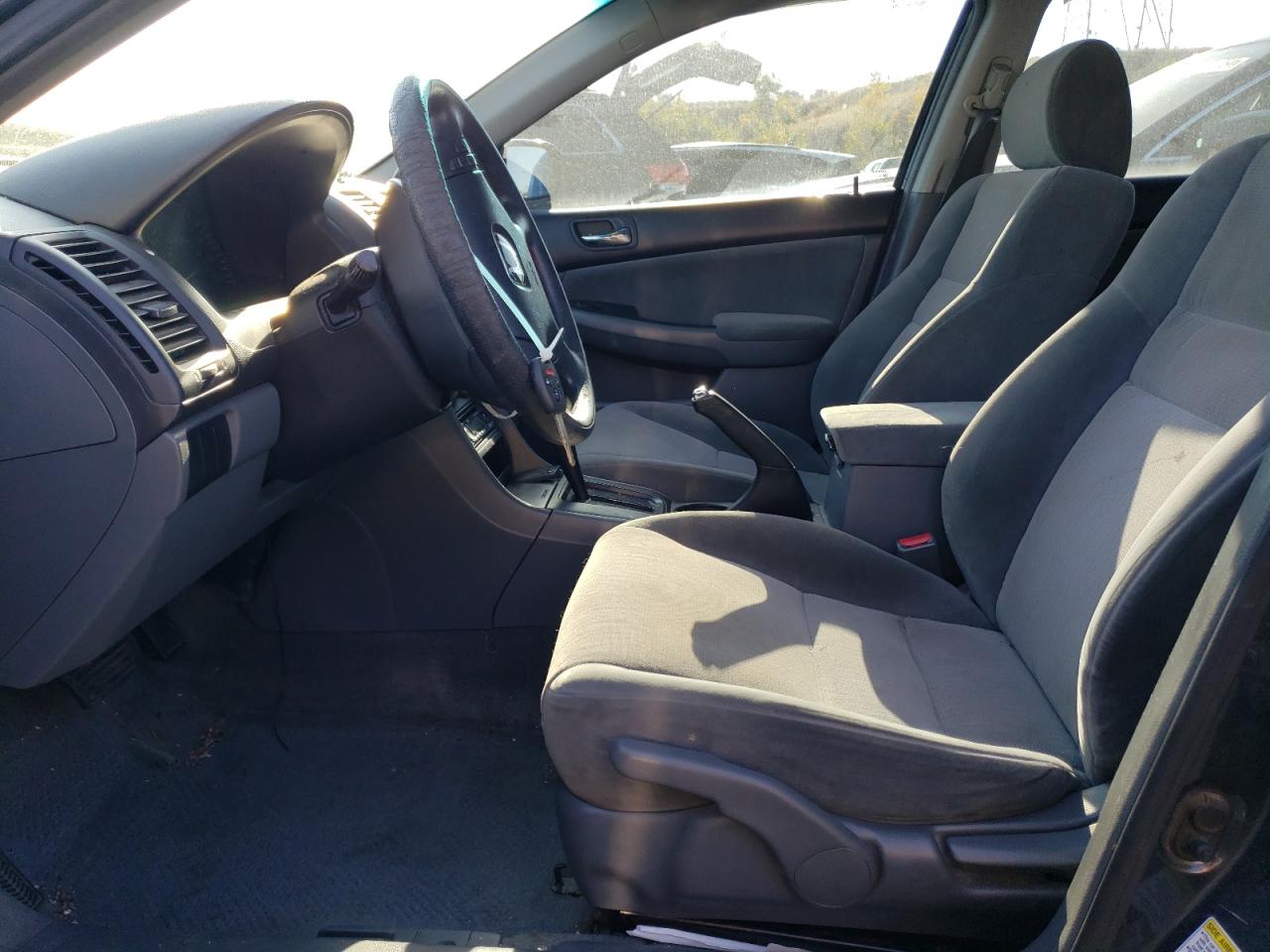 2005 Honda Accord Lx VIN: 1HGCM56425A175782 Lot: 75292254