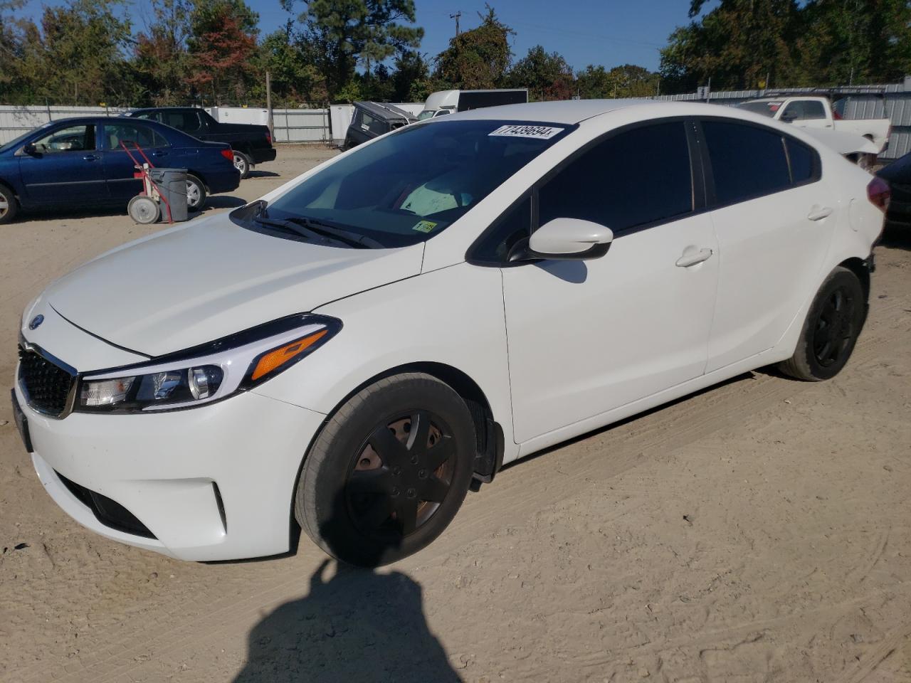 3KPFL4A70JE226679 2018 KIA FORTE - Image 1