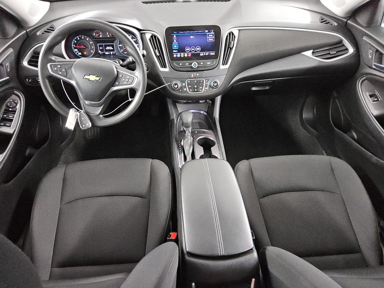 2022 Chevrolet Malibu - Image 8