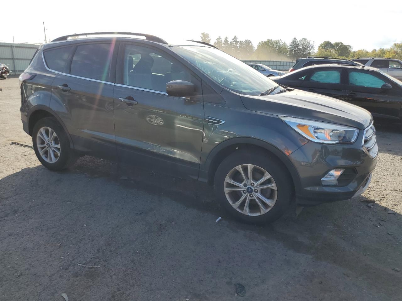 2018 Ford Escape Se VIN: 1FMCU0GD0JUB19053 Lot: 75773734