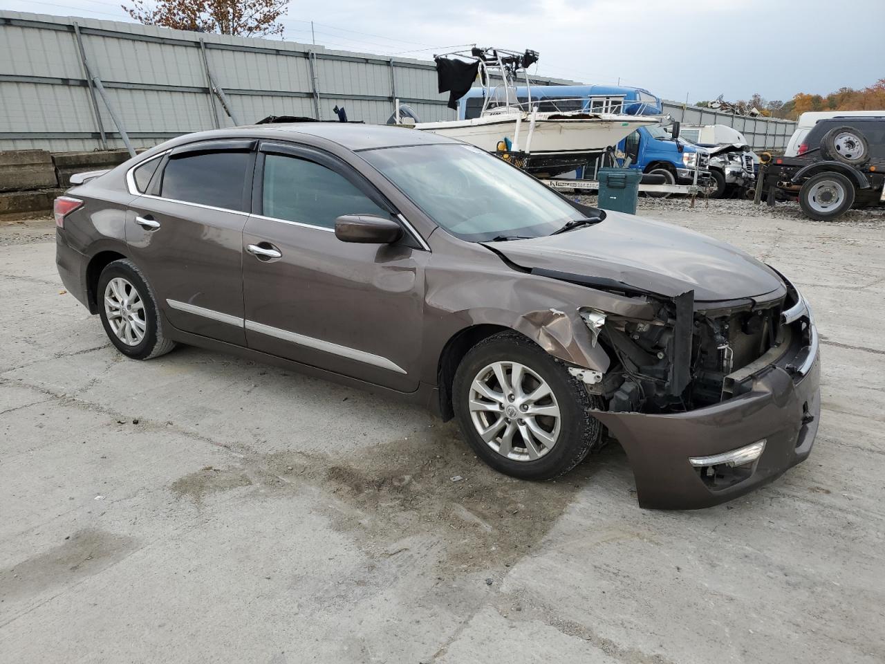 2015 Nissan Altima - Image 4