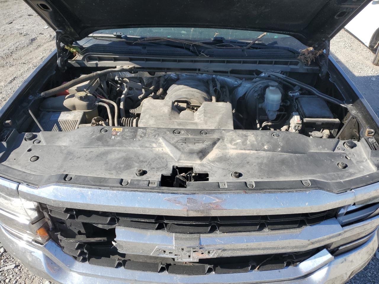 2016 Chevrolet Silverado - Image 13