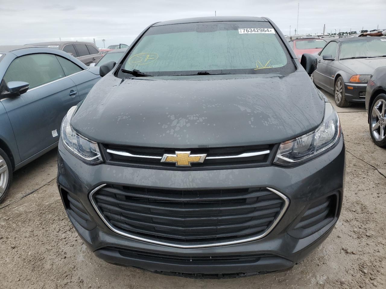 2019 Chevrolet Trax Ls VIN: 3GNCJKSB9KL403945 Lot: 76342964