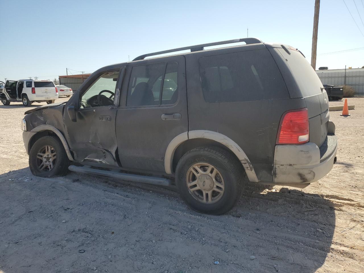 2002 Ford Explorer - Image 2