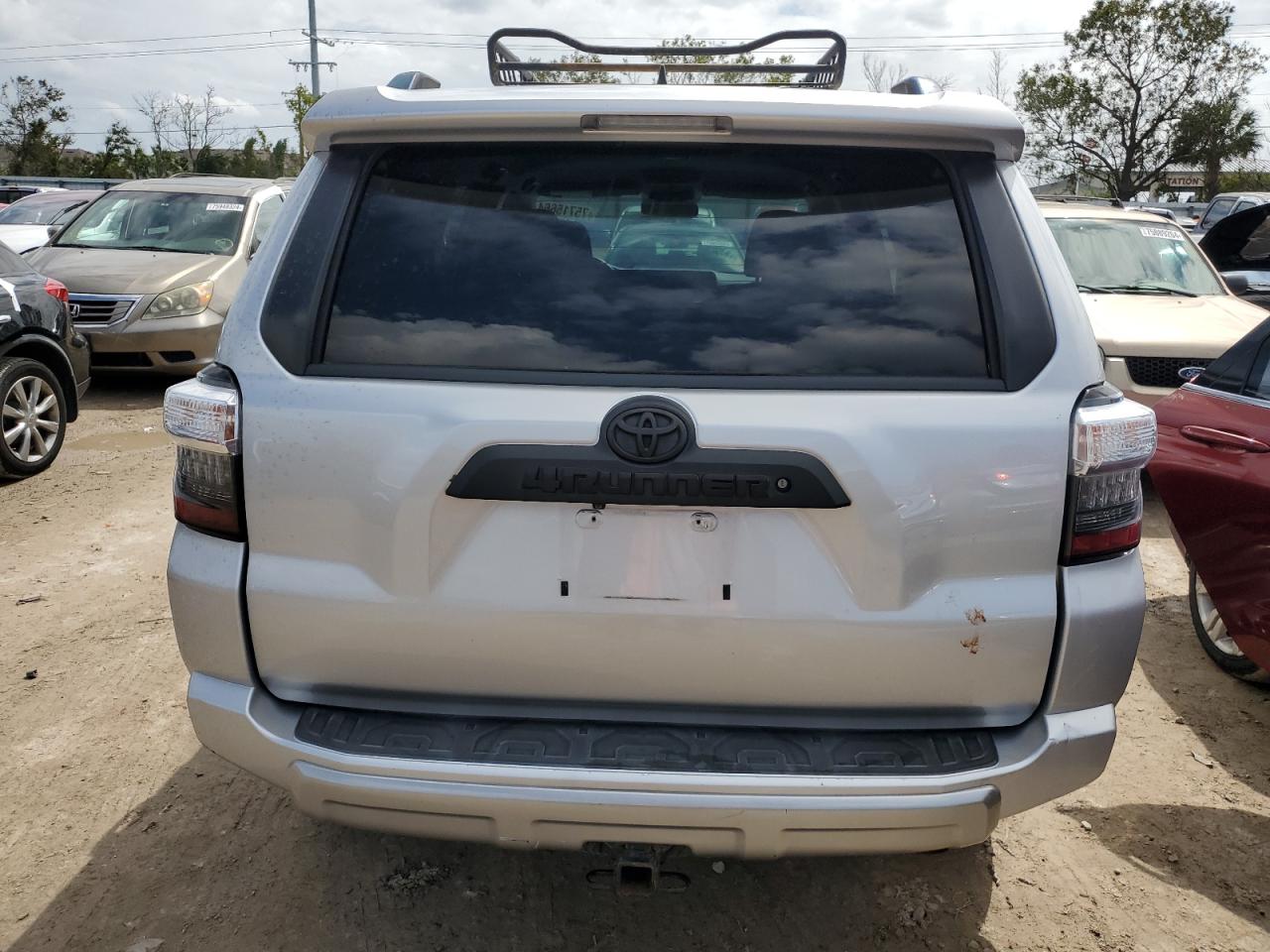 2015 Toyota 4Runner Sr5 VIN: JTEBU5JR2F5240780 Lot: 75715664