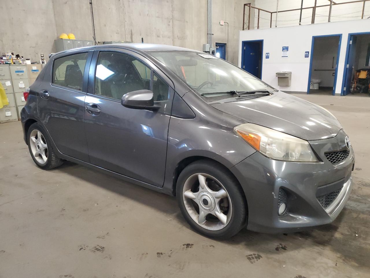 2012 Toyota Yaris - Image 4