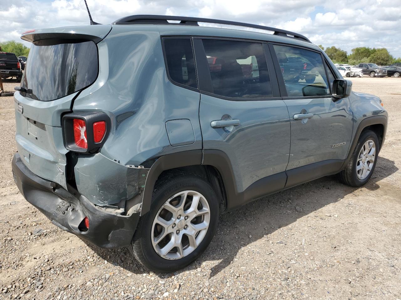 2018 Jeep Renegade - Image 3