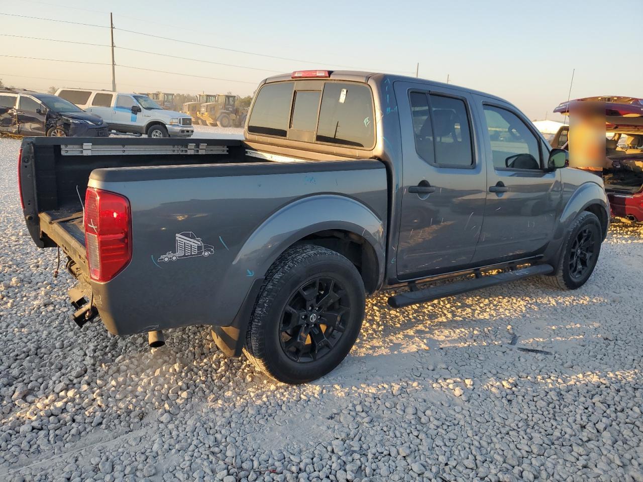 2020 Nissan Navara (Frontier) - Image 3