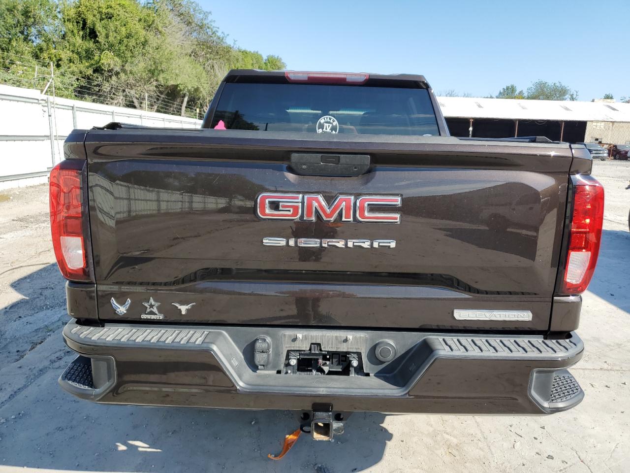 2020 GMC Sierra C1500 Elevation VIN: 3GTP8CED1LG107031 Lot: 73846084