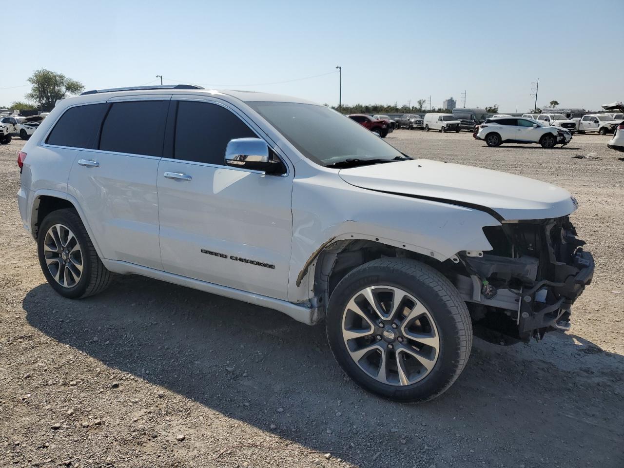 2017 Jeep Grand Cherokee - Image 4