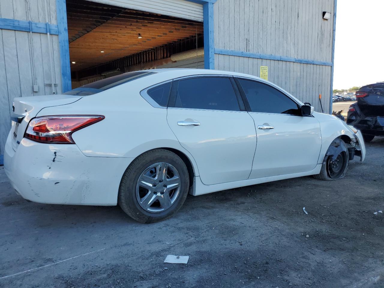 2013 Nissan Altima - Image 3