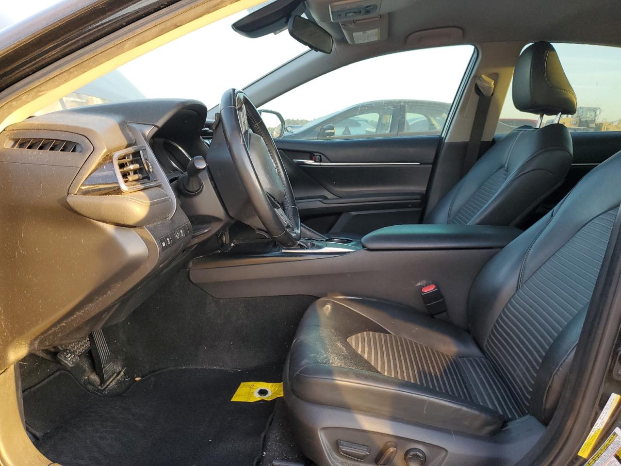 2019 Toyota Camry - Image 5