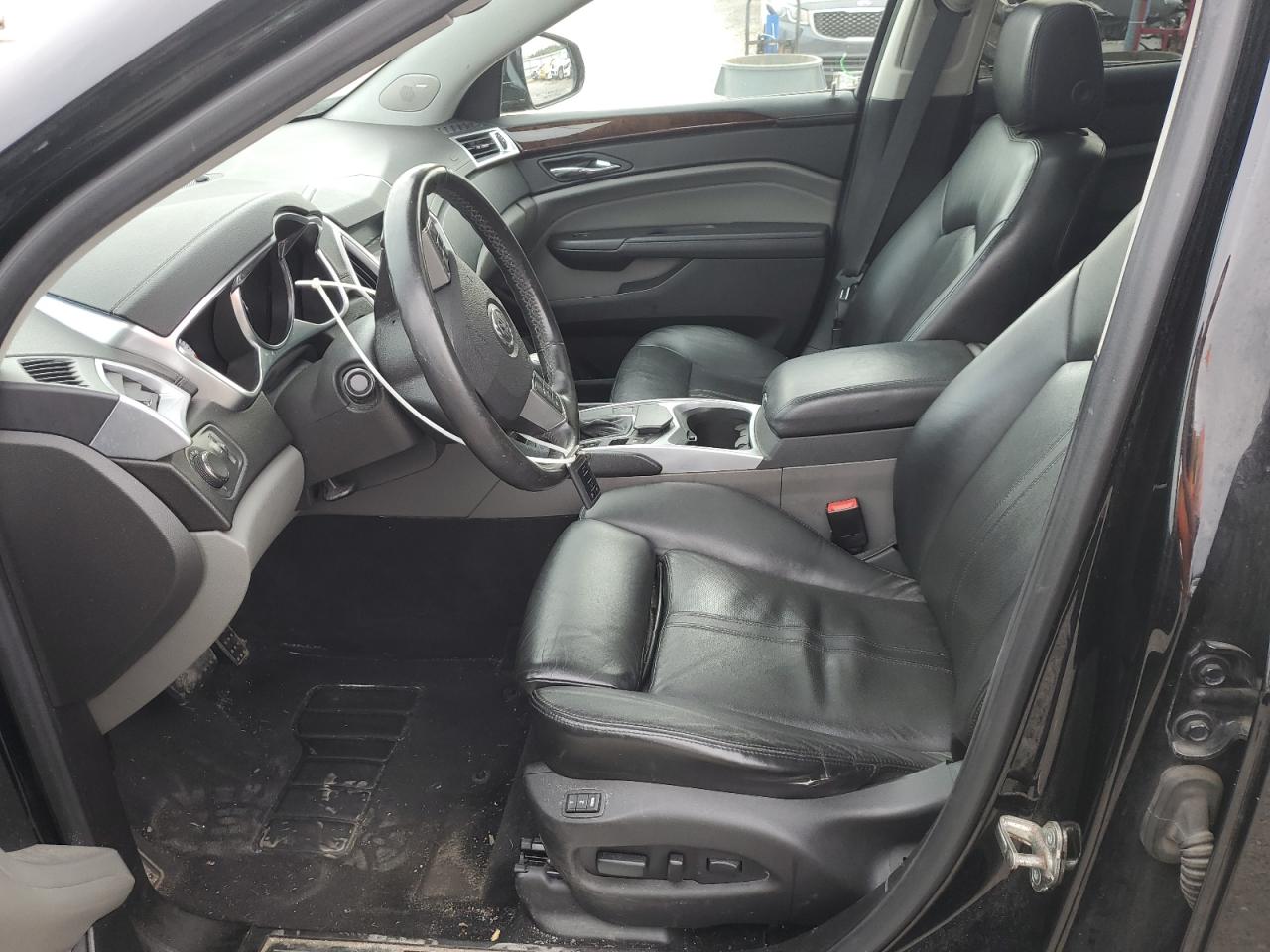 2010 Cadillac SRX - Image 7