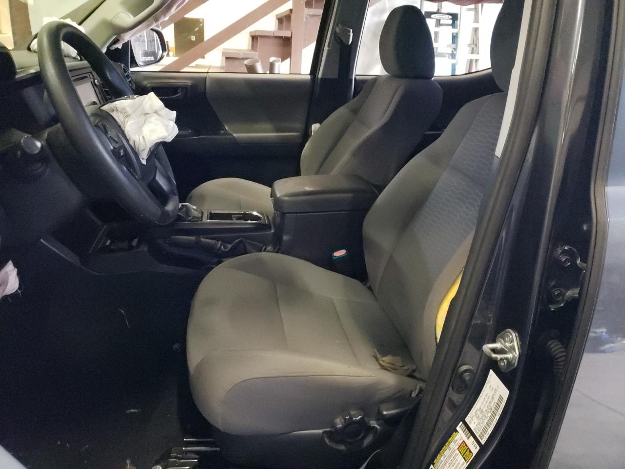 2017 Toyota Tacoma - Image 7