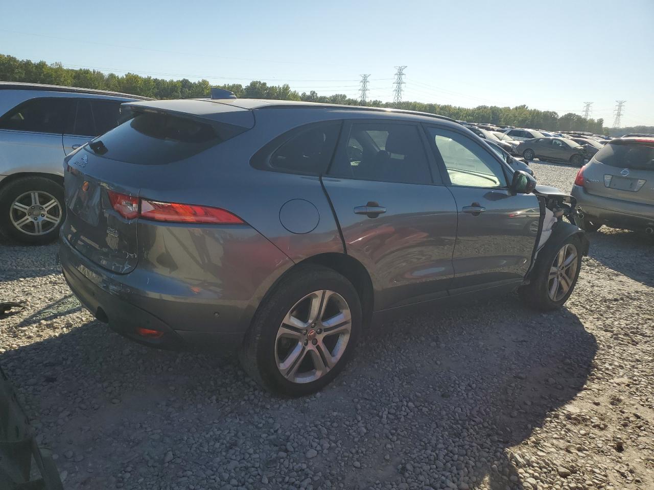 2017 Jaguar F-Pace - Image 3