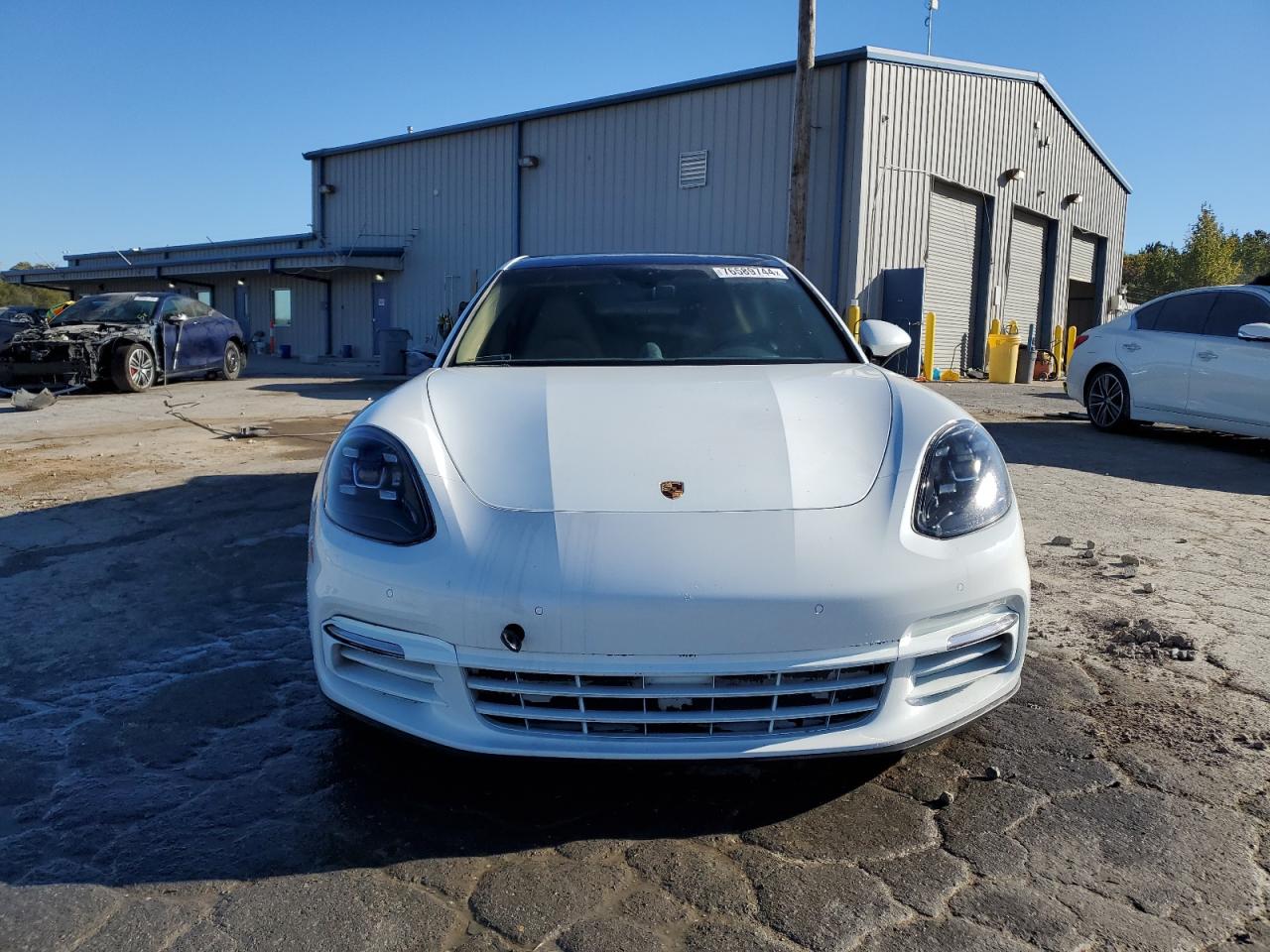 2018 Porsche Panamera - Image 5