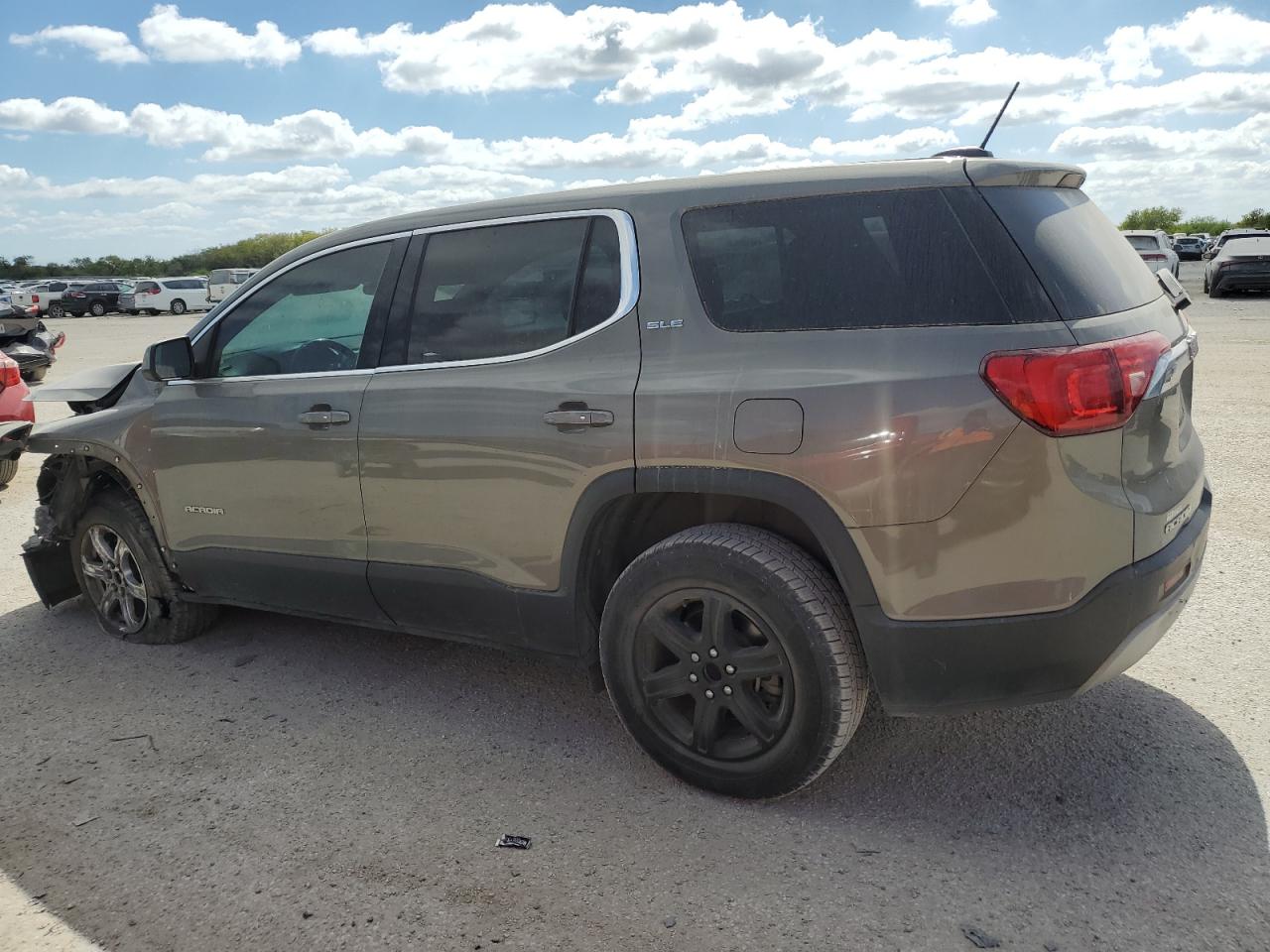 2019 GMC Acadia - Image 2