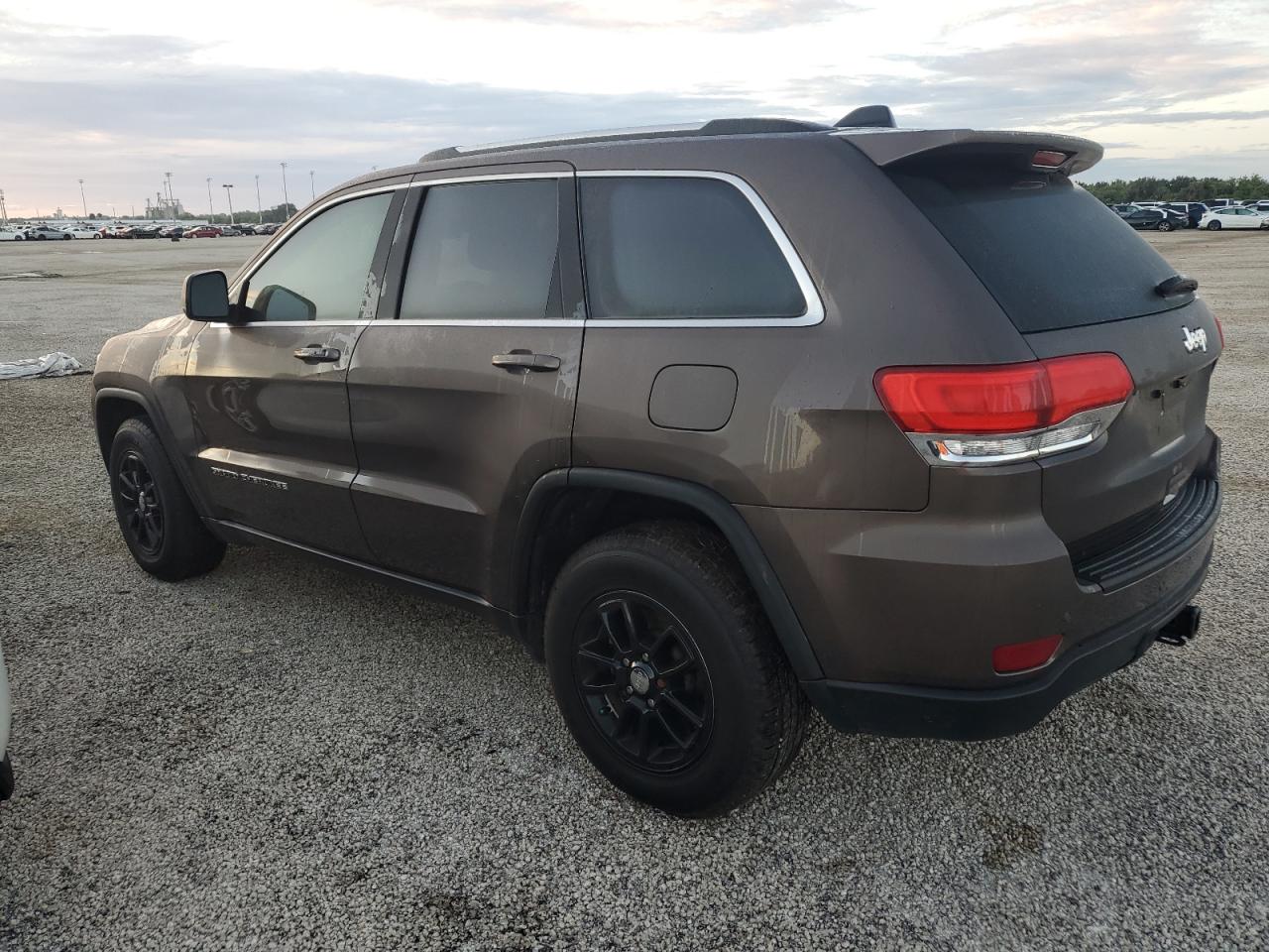 2019 Jeep Grand Cherokee - Image 2