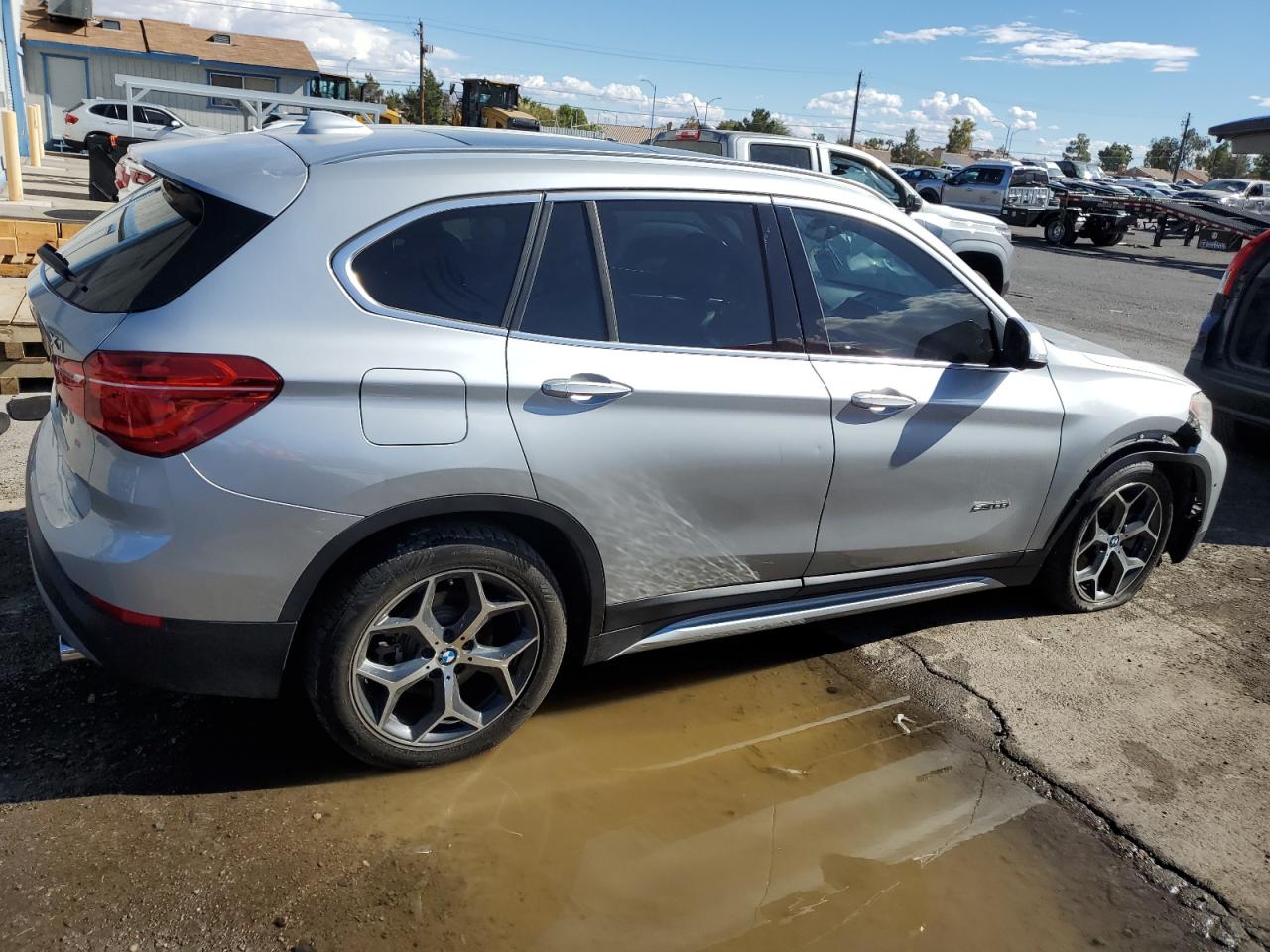 2017 BMW X1 - Image 3