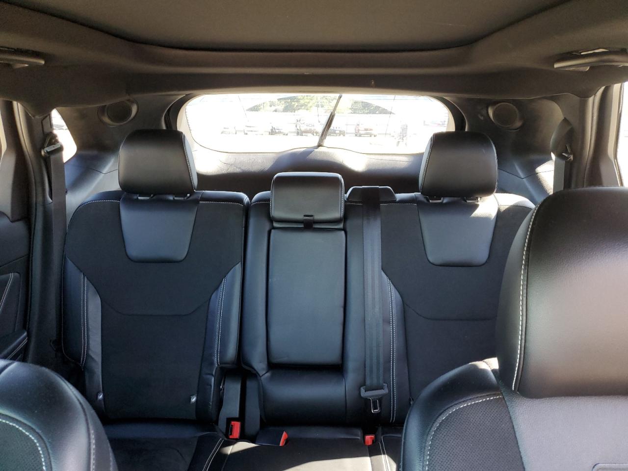 2019 Ford Edge - Image 10