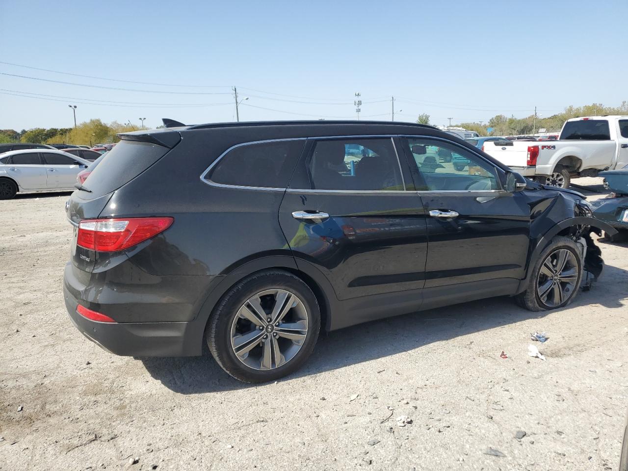 2014 Hyundai Santa Fe - Image 3