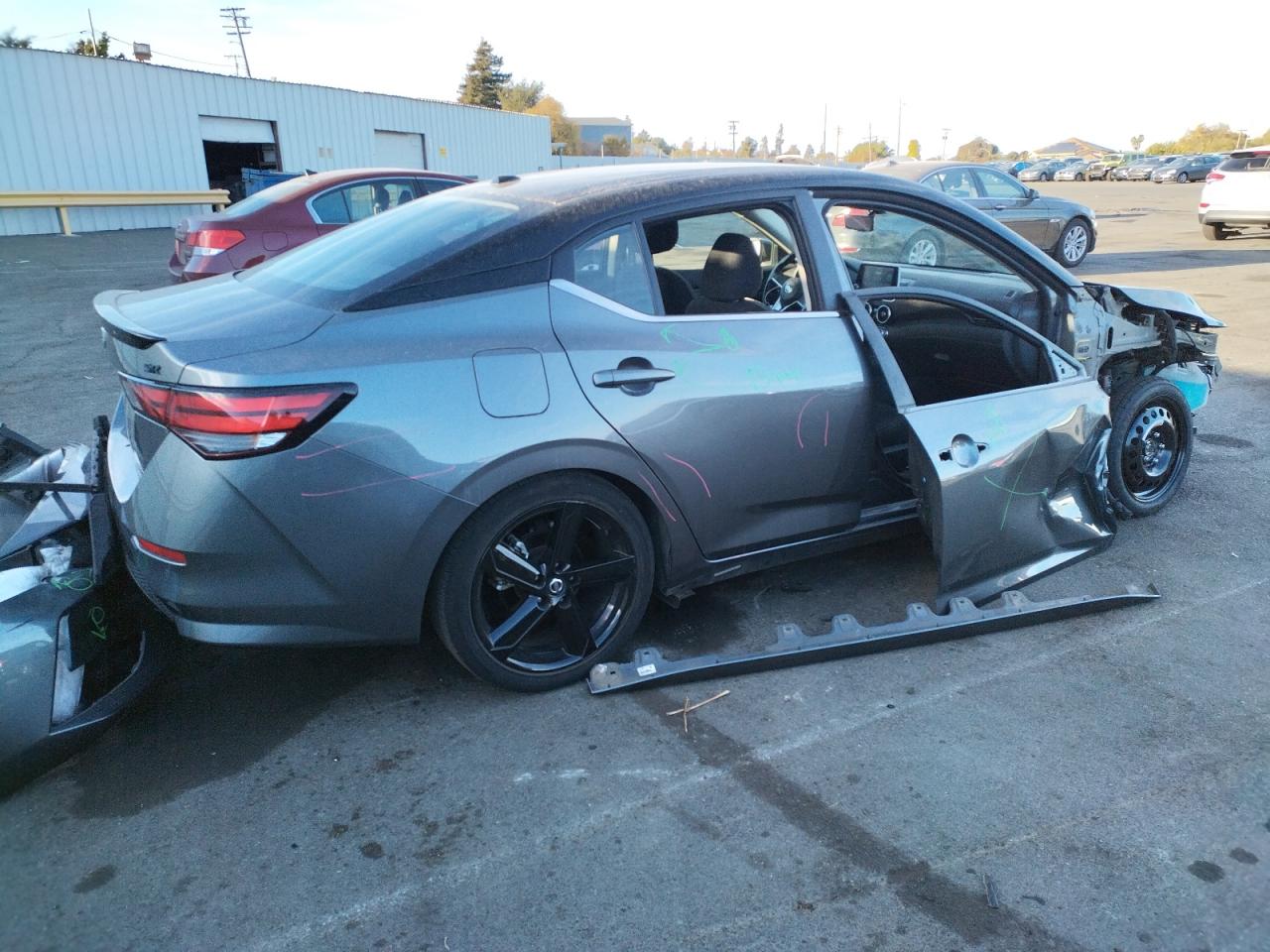 2022 Nissan Sentra - Image 3