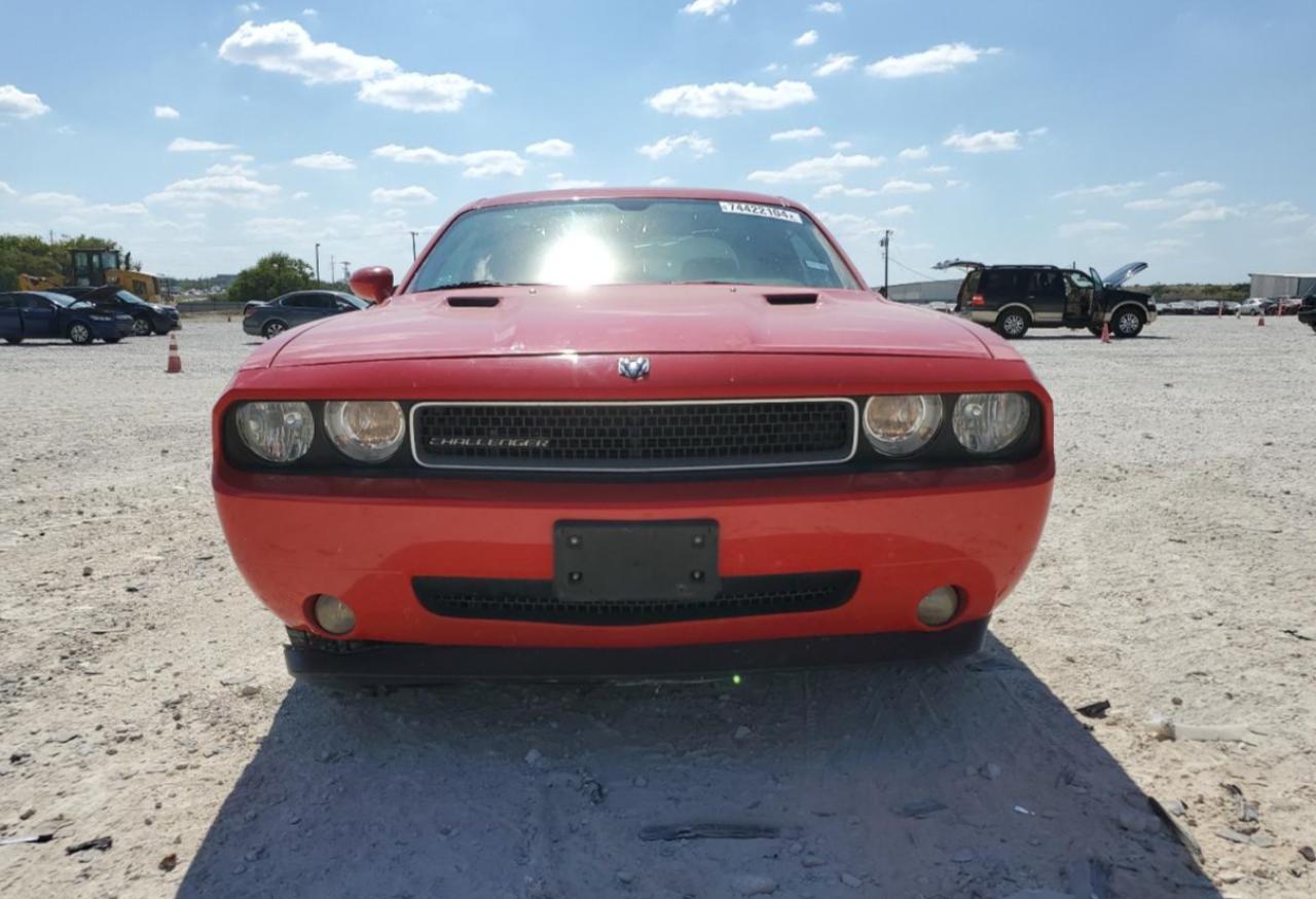 2010 Dodge Challenger - Image 5