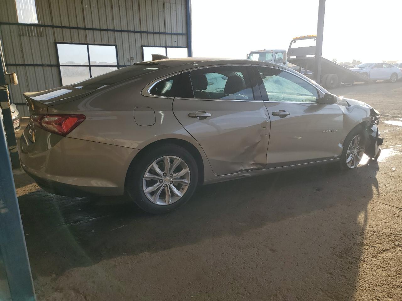 2022 Chevrolet Malibu - Image 3