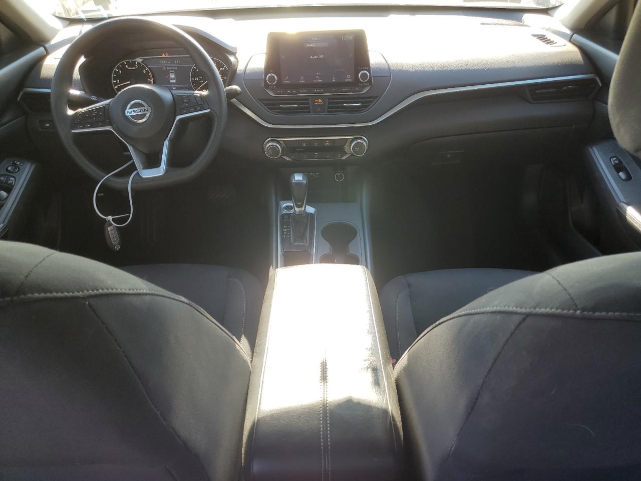 2020 Nissan Altima - Image 8