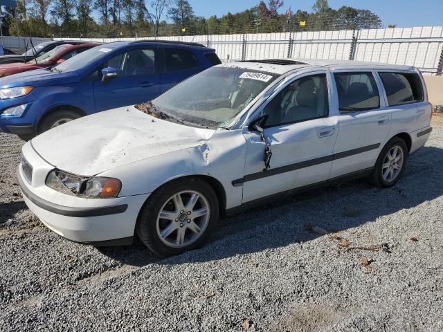 2004 Volvo V70 