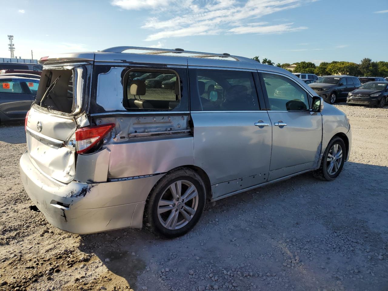 2013 Nissan Quest - Image 3
