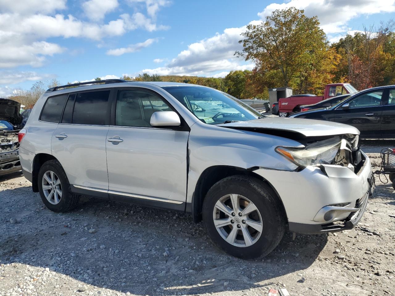 VIN 5TDBK3EH8DS258725 2013 TOYOTA HIGHLANDER no.4