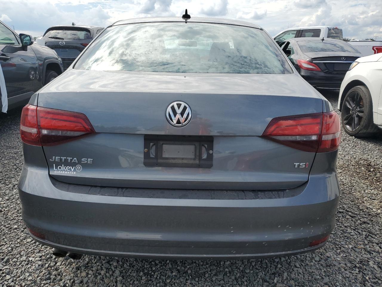 3VWDB7AJ6HM401408 2017 Volkswagen Jetta Se