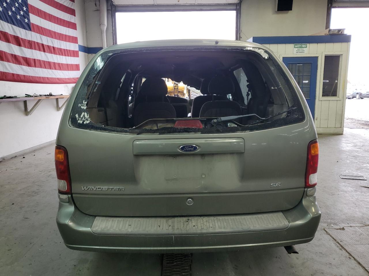 2003 Ford Windstar - Image 6