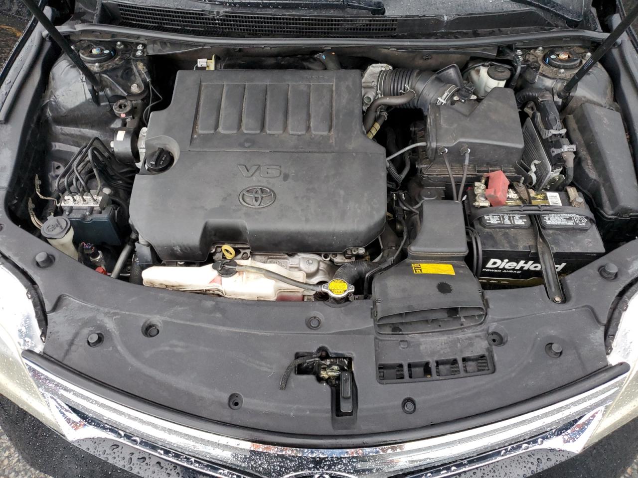 2013 Toyota Avalon - Image 11