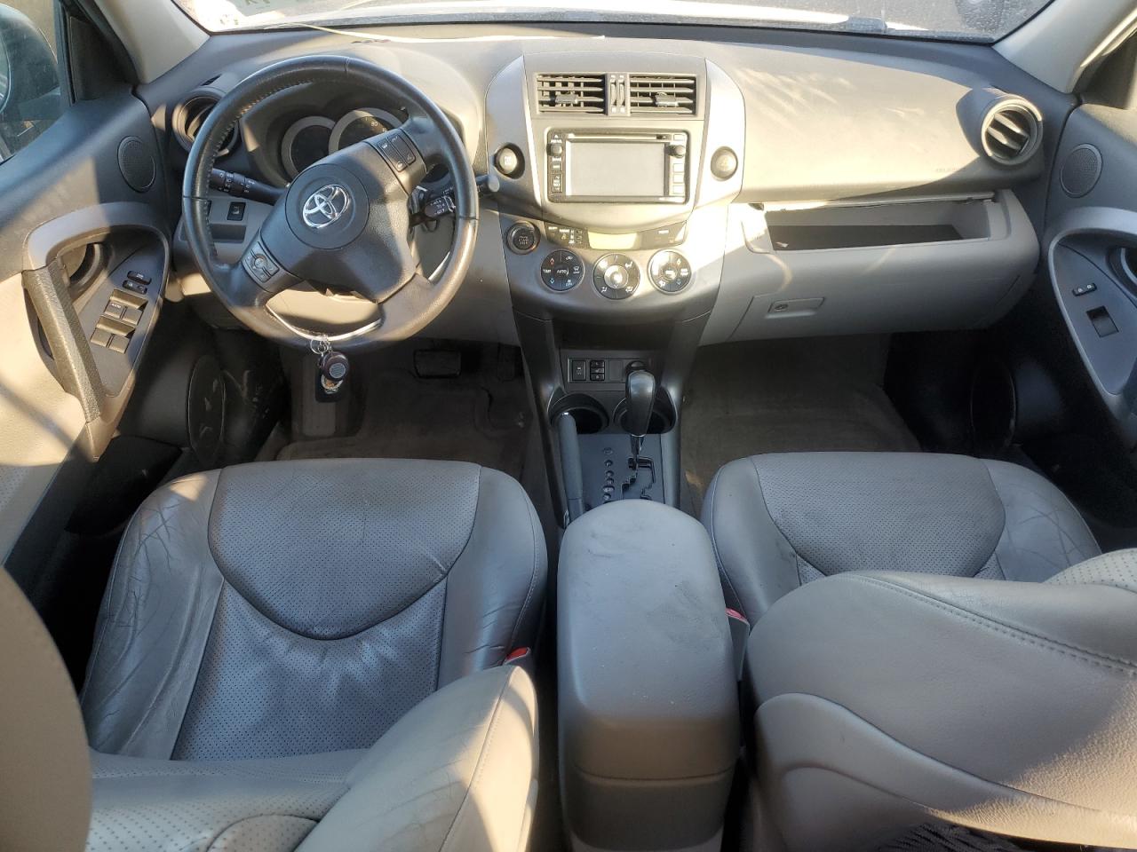 2012 Toyota RAV 4 - Image 8