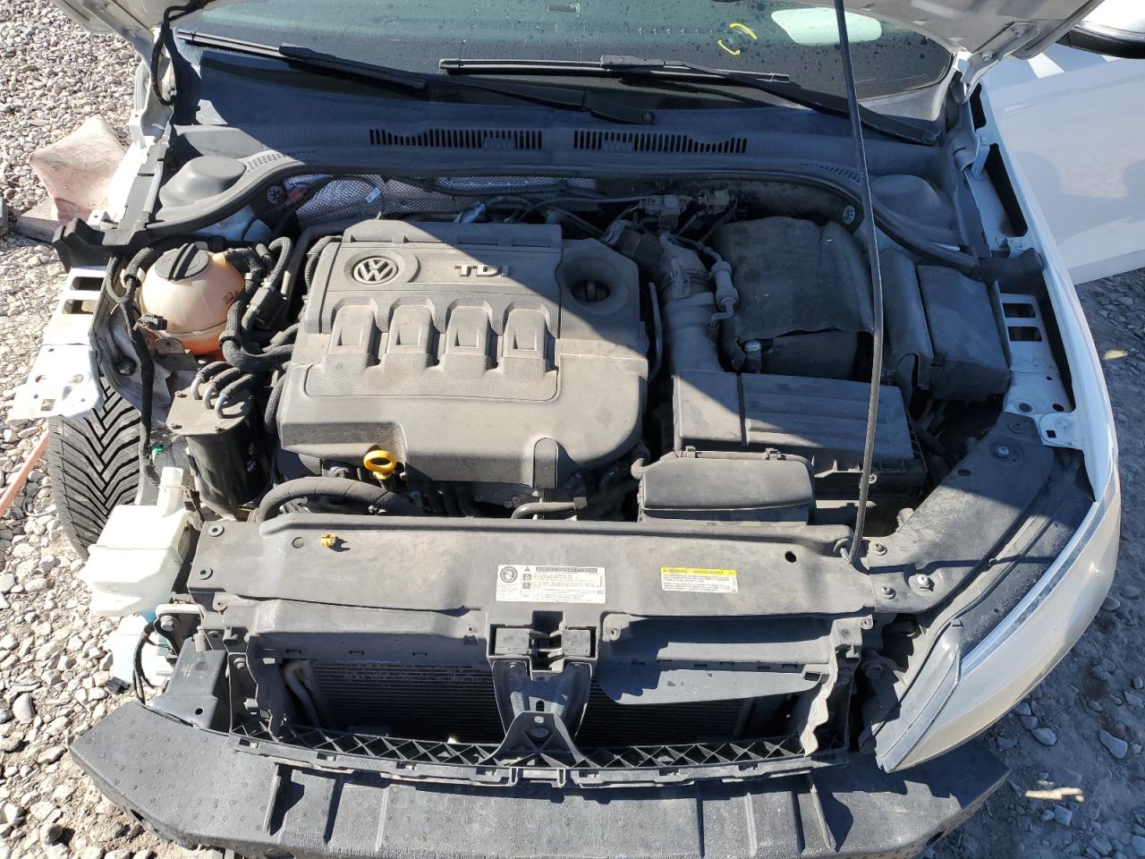 2015 Volkswagen Jetta - Image 11