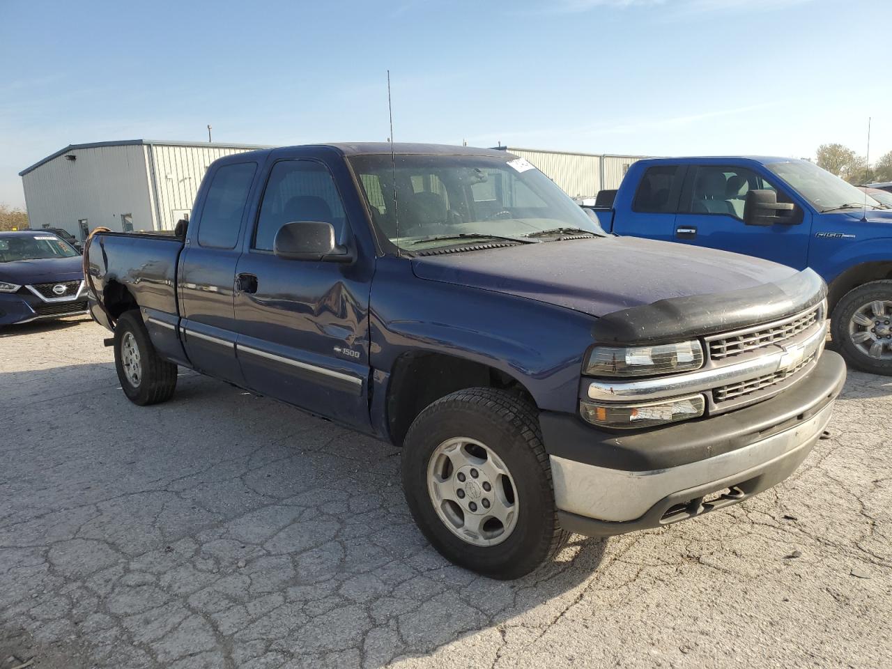 2001 Chevrolet Silverado - Image 4