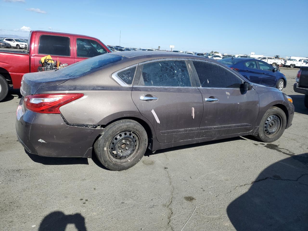 2017 Nissan Altima - Image 3