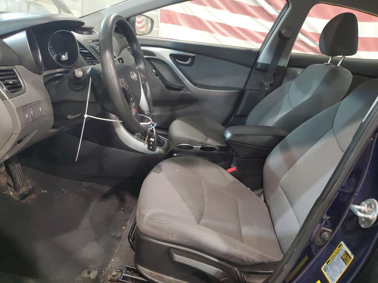 2014 Hyundai Elantra - Image 7