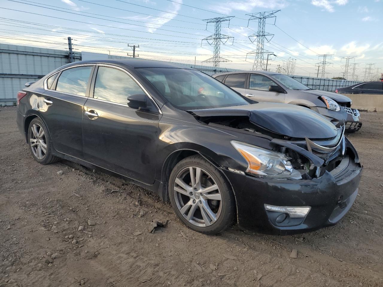 2013 Nissan Altima - Image 4