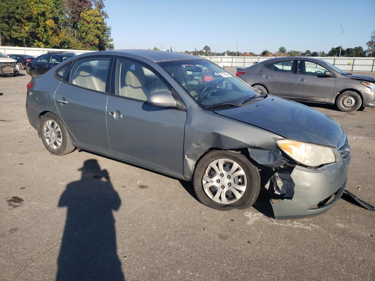 2010 Hyundai Elantra - Image 4